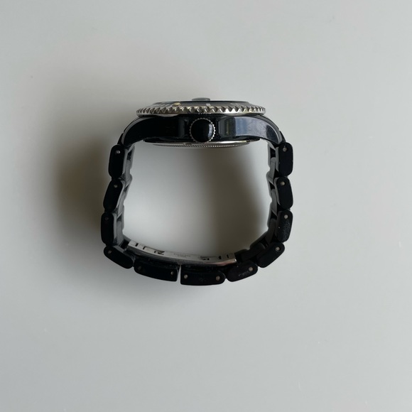 TOY (BRAND) BLACK WATCH - Picture 3 of 3